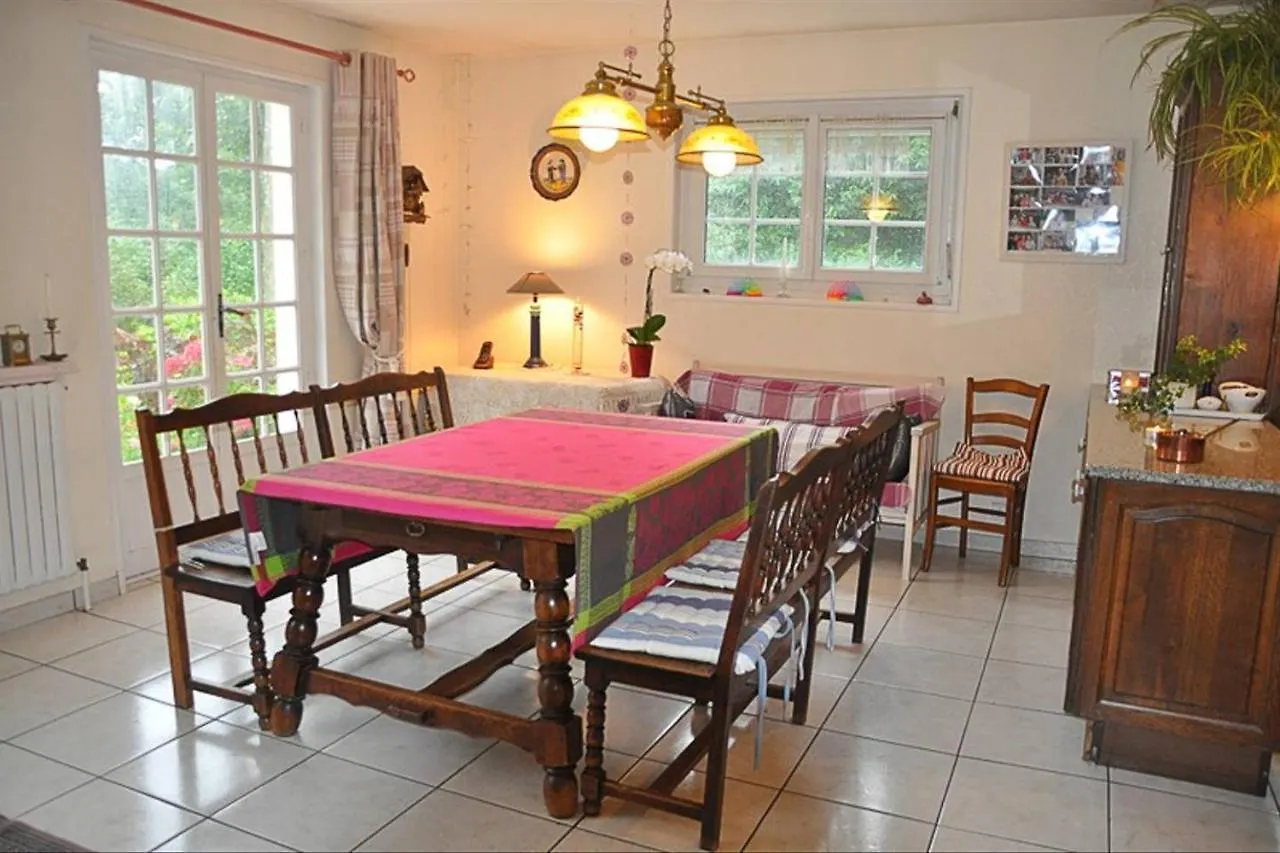 Chambres D'Hotes Chez Annie Breles 0*,  France